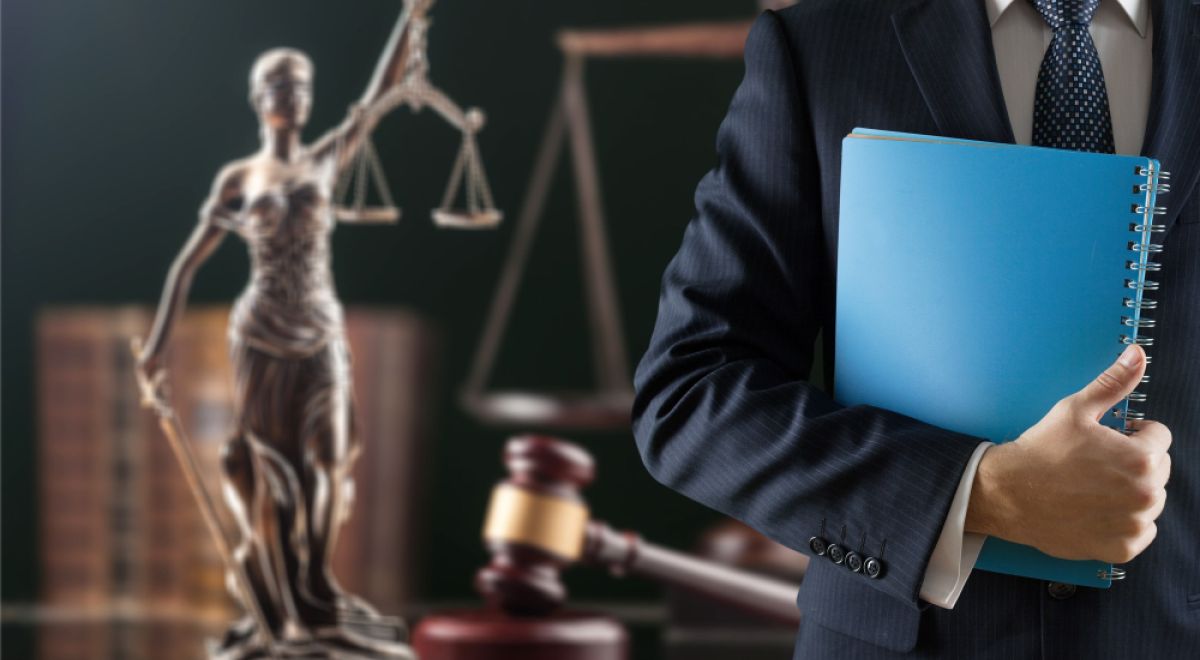 Commercial Lawyers